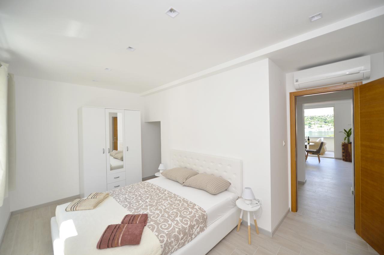 P&I Apartments Jadranska 74,Dobrota 科托尔 外观 照片