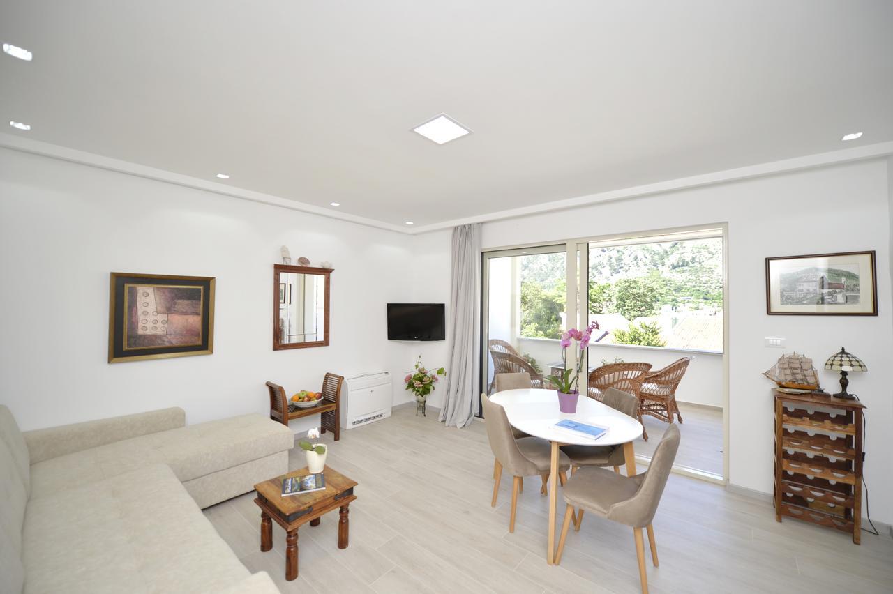 P&I Apartments Jadranska 74,Dobrota 科托尔 外观 照片