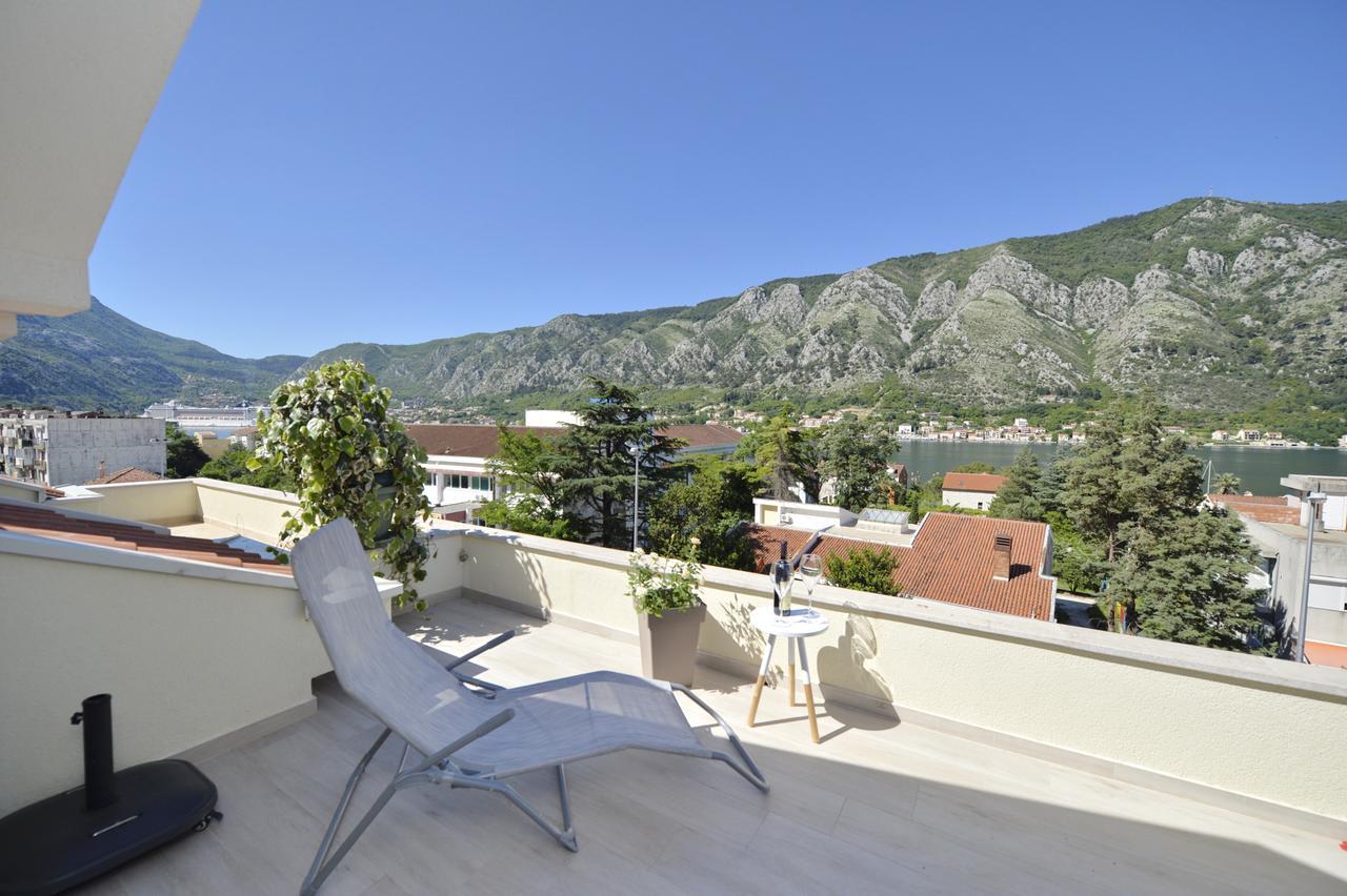 P&I Apartments Jadranska 74,Dobrota 科托尔 外观 照片
