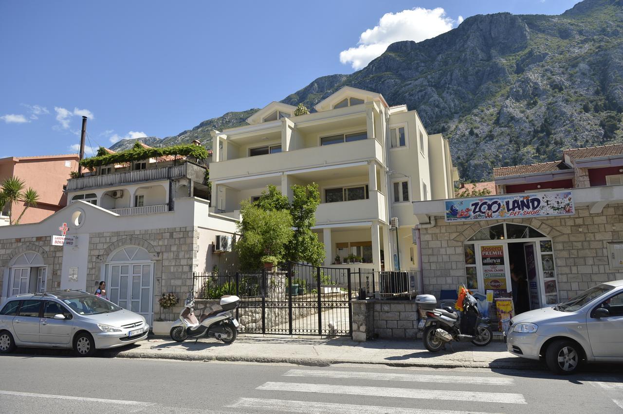P&I Apartments Jadranska 74,Dobrota 科托尔 外观 照片